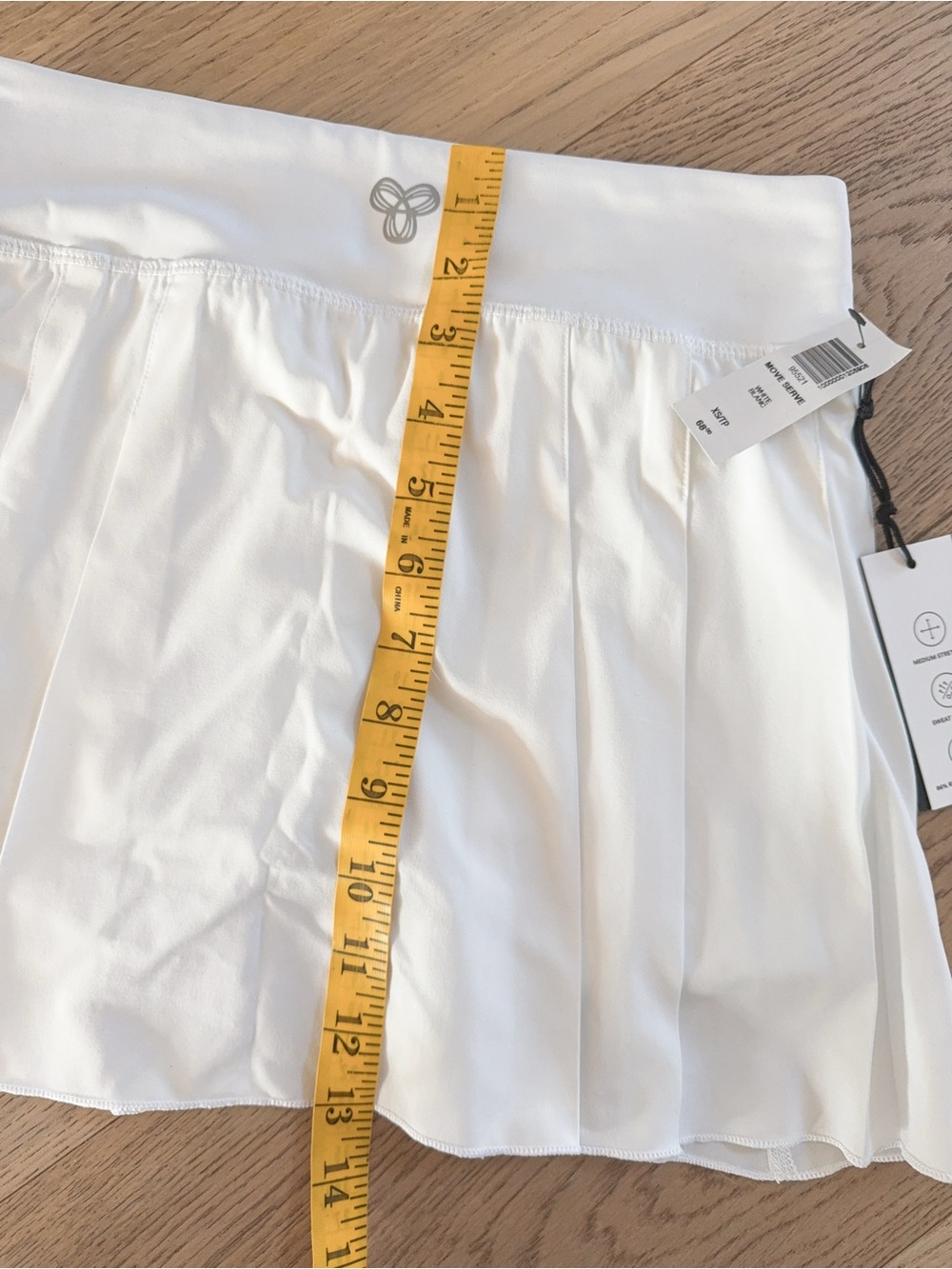 NWT 95521 Aritzia Move serve skort white XS - Picture 3 of 4